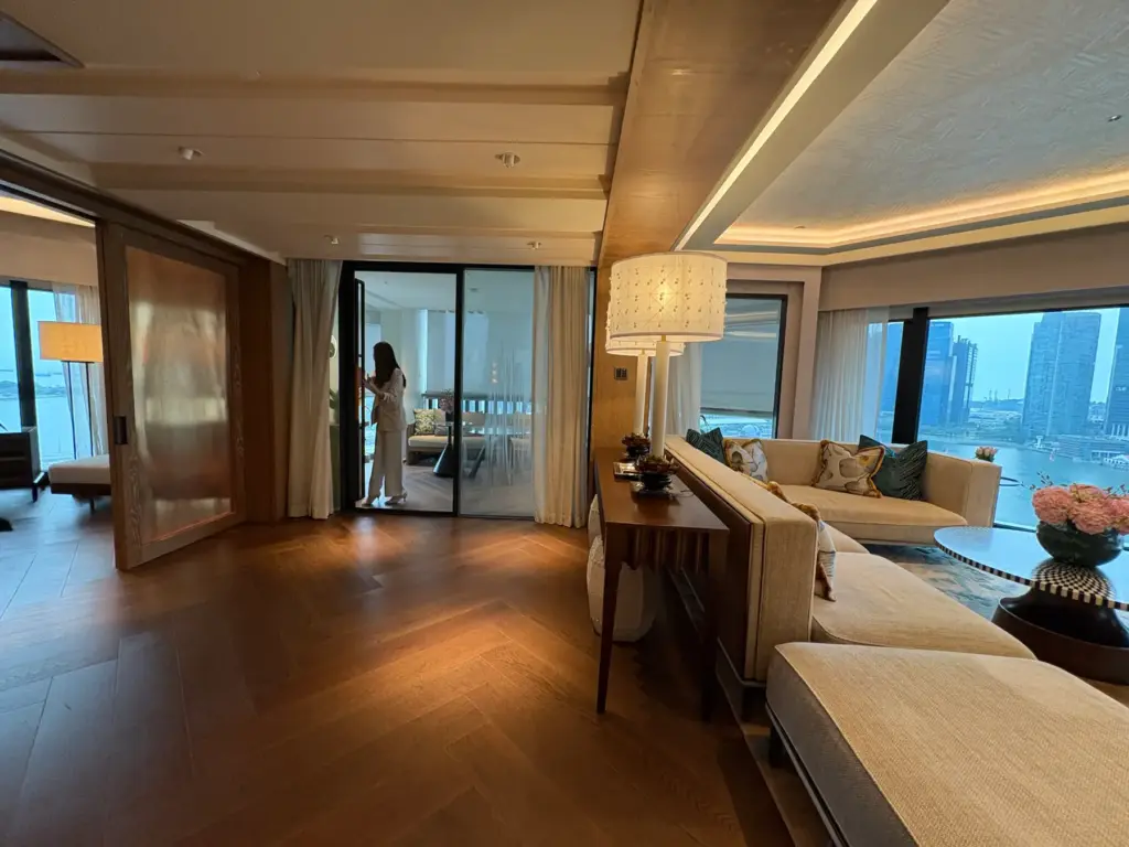 【シンガポール】銀行口座開設、移住・暗号資産に関する勉強会、シンガポール不動産視察ツアー